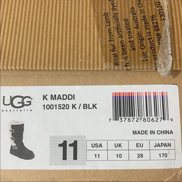 UGG Boots - Picture 5 of 6